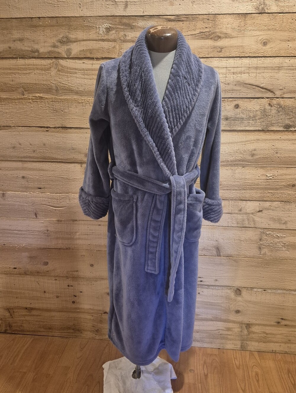 5/$50. Plush Shawl-Collar Long Robe in Blue/mauve
